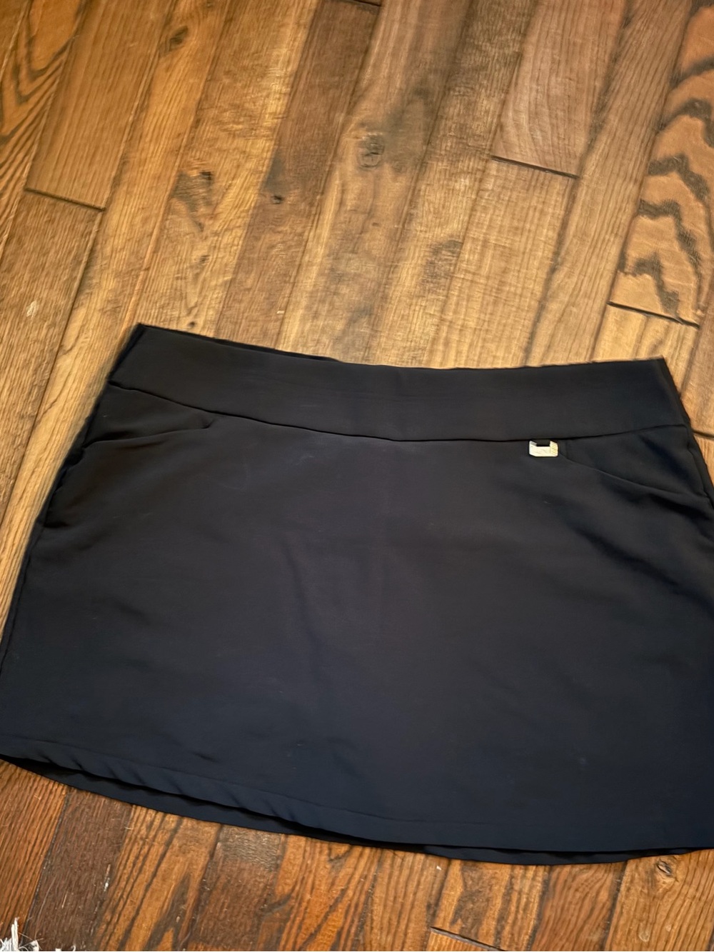 NWOT Greg Norman PlayDry Black Golf Skort XL  Stretch Pull-On Activewear